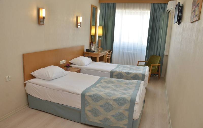 Gimat Hotel-Rooms